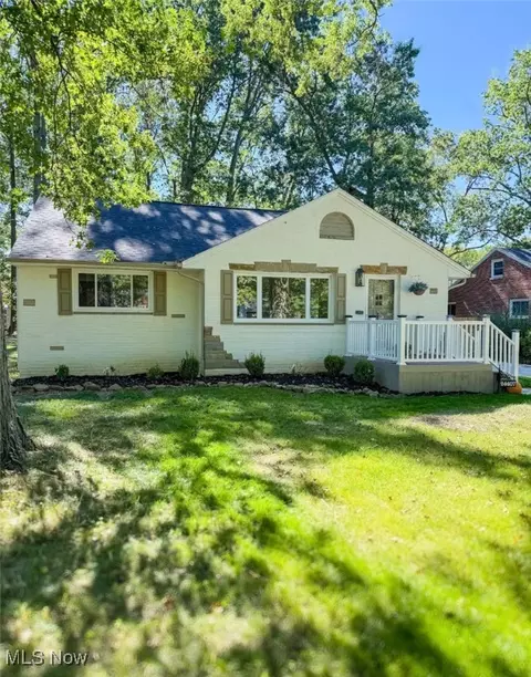 24407 Westwood Rd, Westlake, OH 44145