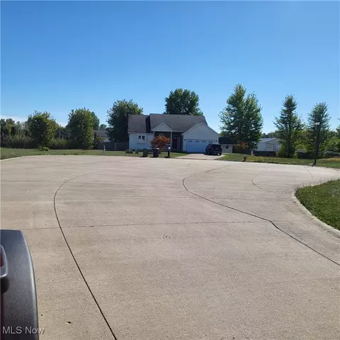 307 Skyline Dr, Elyria, OH 44035 photo 3