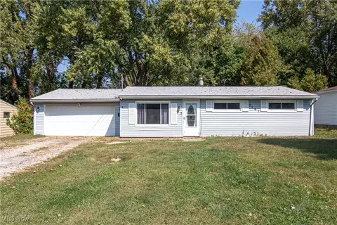 3161 Denny Rd, Ravenna, OH 44266