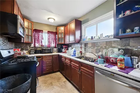 Kitchen - 1611 E 48th St, Ashtabula, OH 44004 photo 1 of 1