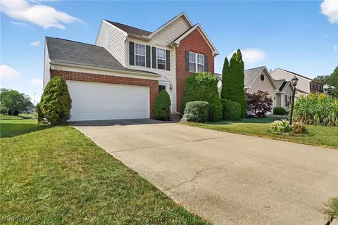 5442 Fountain Cir, North Ridgeville, OH 44039