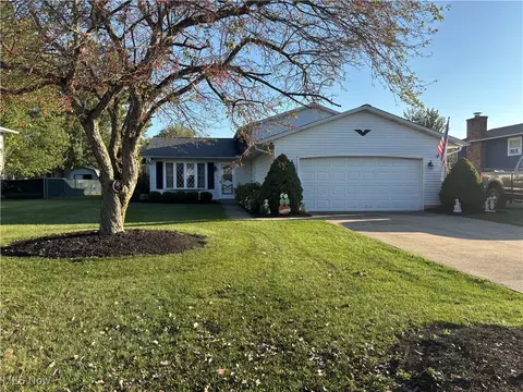 116 Loperwood Ln, Lagrange, OH 44050 photo 2