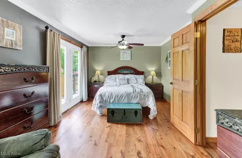 121 W Mohawk Dr, Malvern, OH 44644 photo 17