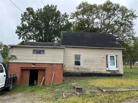 7086 Warren Sharon Rd, Brookfield Center, OH 44403