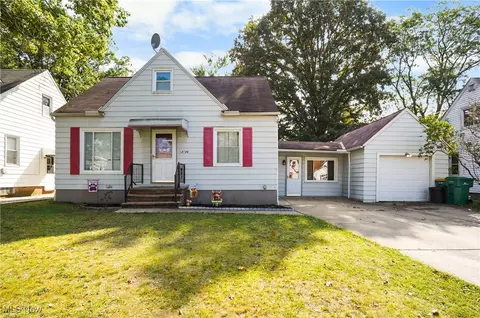 14106 Tabor Ave, Maple Heights, OH 44137
