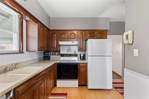 Kitchen - 163 Paxton Ave, Wheeling, WV 26003 photo 1 of 2