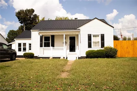 123 Pleasant St, Point Pleasant, WV 25550