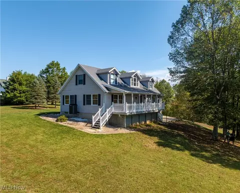 5100 Ellerman Rd, Zanesville, OH 43701