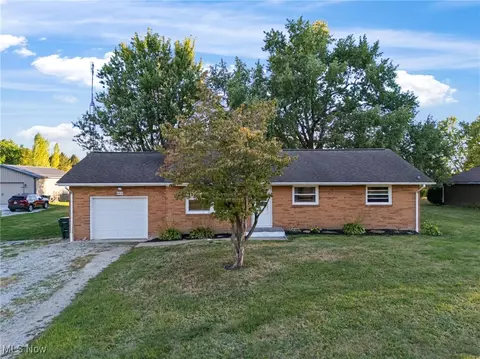 6416 15th St NE, East Canton, OH 44730