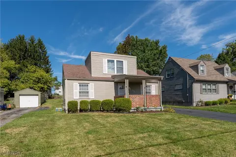 491 Spring St, Struthers, OH 44471