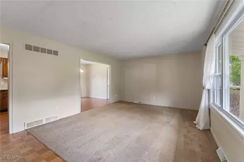 Living - 7603 Red Fox Dr, Boardman, OH 44512 photo 1 of 4