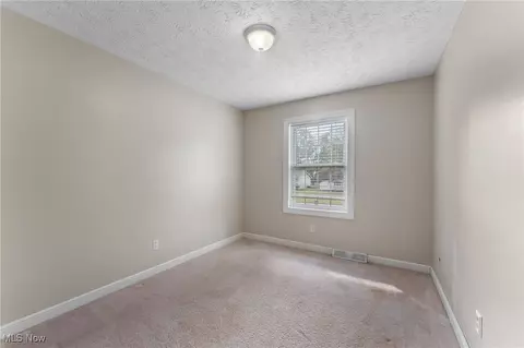 Bedroom - 7603 Red Fox Dr, Boardman, OH 44512 photo 5 of 6