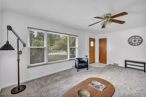 297 E 260th St, Euclid, OH 44132 photo 30