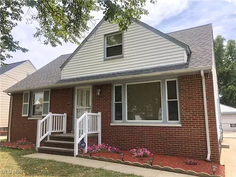 18200 Lotus Dr, Cleveland, OH 44128
