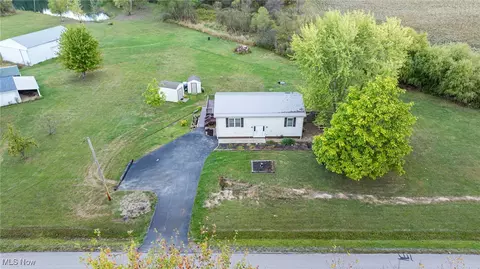 1449 Thiel Rd, Jefferson, OH 44047