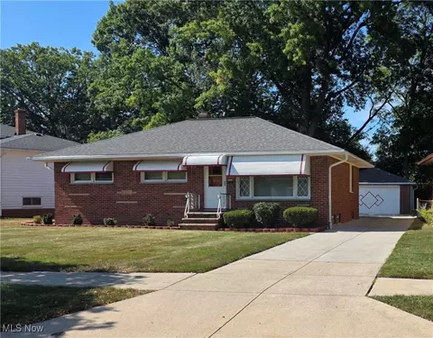 9756 Memphis Villas Blvd, Brooklyn, OH 44144