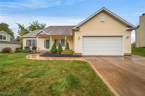 1614 Manfrass Dr, Streetsboro, OH 44241