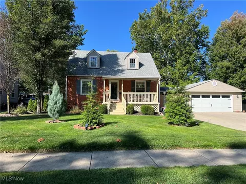 4790 Glenwood Ave, Willoughby, OH 44094