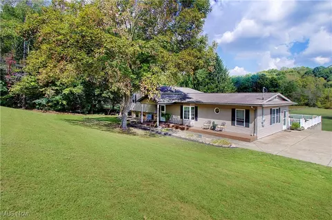 14015 Stimmel St NE, Paris, OH 44669 photo 4