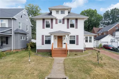 1812 Frazer Ave NW, Canton, OH 44709