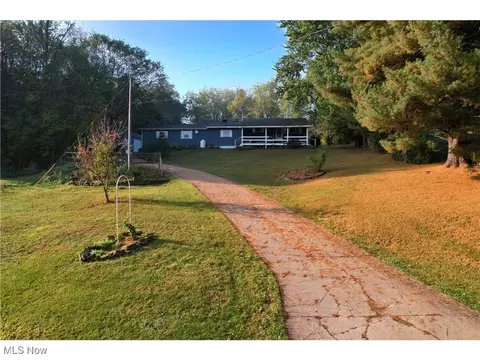 3366 Bronze Rd, Carrollton, OH 44615