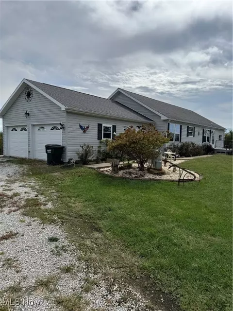 73473 Dunn Rd, Saint Clairsville, OH 43950
