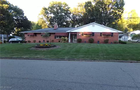 840 Bittersweet Dr, Massillon, OH 44646