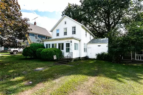 5345 Ohio St, Vermilion, OH 44089