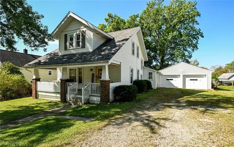 207 Baker Ave, Lodi, OH 44254 photo 3