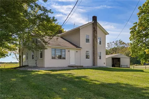 13659 W Akron Canfield Rd, Berlin Center, OH 44401