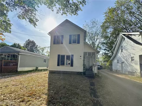 636 Noble Ave, Akron, OH 44320