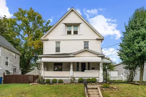 142 E Howard St, Girard, OH 44420