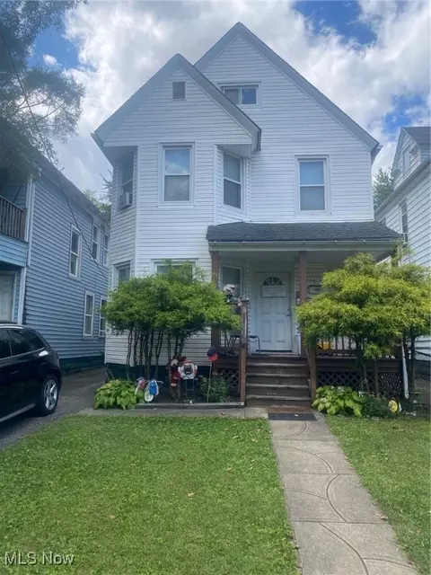 2216 E 71st St, Cleveland, OH 44103