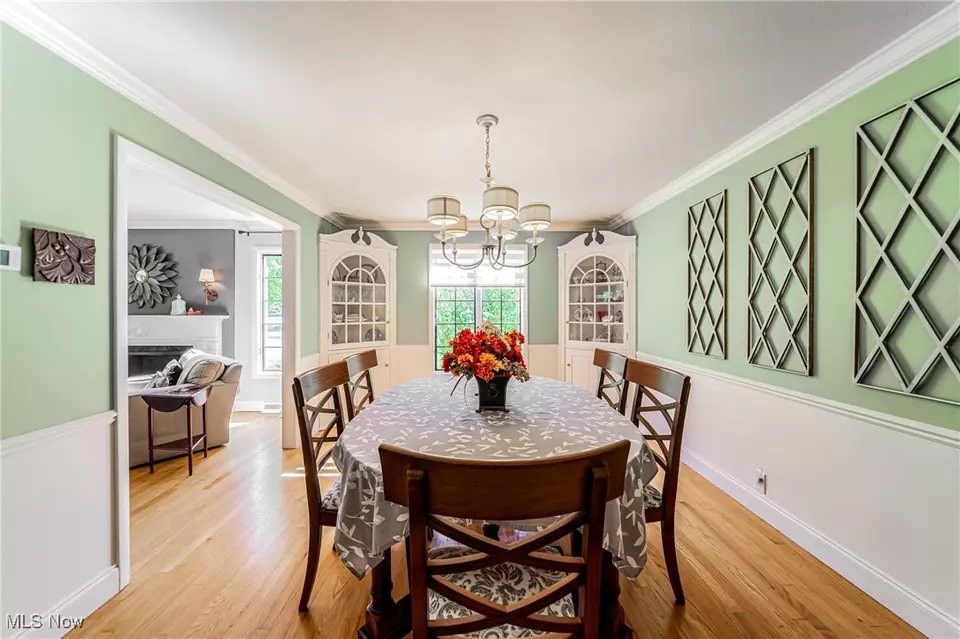 Dining - 3960 W Valley Dr, Fairview Park, OH 44126 photo 1 of 3