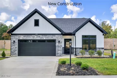 6728 Benedict Dr, Middleburg Heights, OH 44130