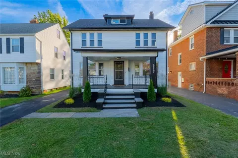 2227 Cranston Rd, University Heights, OH 44118