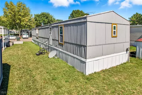 11 Redwood Dr, Beloit, OH 44609 photo 5