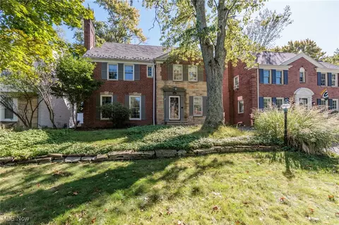 2551 Ashurst Rd, University Heights, OH 44118
