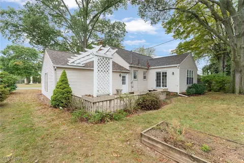 2818 Marlin Ave NW, Canton, OH 44708 photo 4