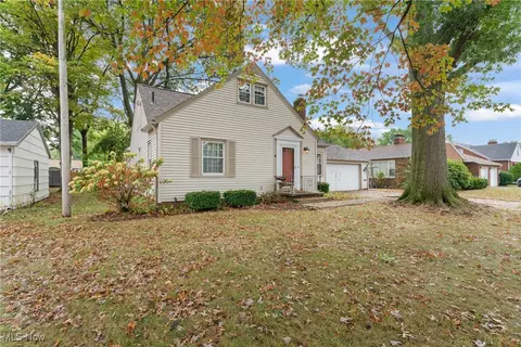2818 Marlin Ave NW, Canton, OH 44708 photo 2