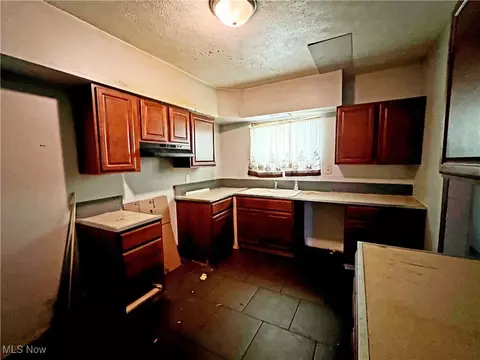 507 Bunker Hill Rd, Ashtabula, OH 44004 photo 2