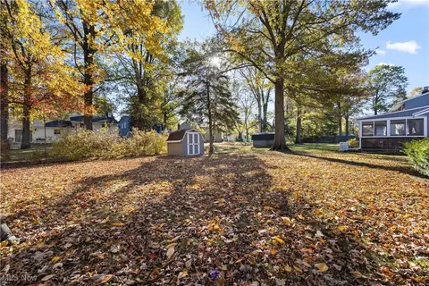 633 Augdon Dr, Elyria, OH 44035 photo 7