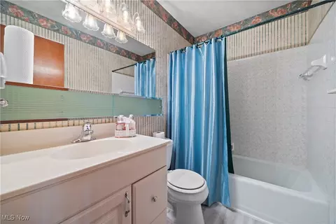 633 Augdon Dr, Elyria, OH 44035 photo 17