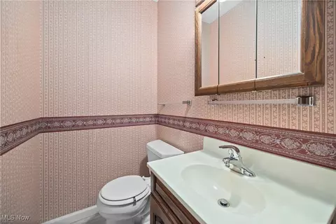 633 Augdon Dr, Elyria, OH 44035 photo 21