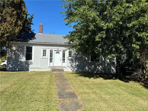 856 W Main St, Ravenna, OH 44266