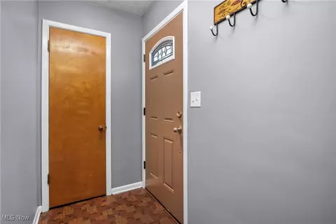 269 Hamilton Ave, Elyria, OH 44035 photo 12