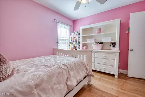 Bedroom - 7423 Cadle Ave, Mentor, OH 44060 photo 4 of 9