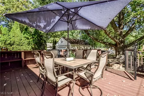 Exterior - 7423 Cadle Ave, Mentor, OH 44060 photo 4 of 12
