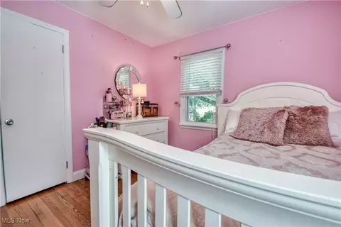 Bedroom - 7423 Cadle Ave, Mentor, OH 44060 photo 2 of 9