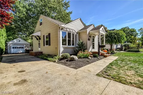 Exterior - 7423 Cadle Ave, Mentor, OH 44060 photo 2 of 12